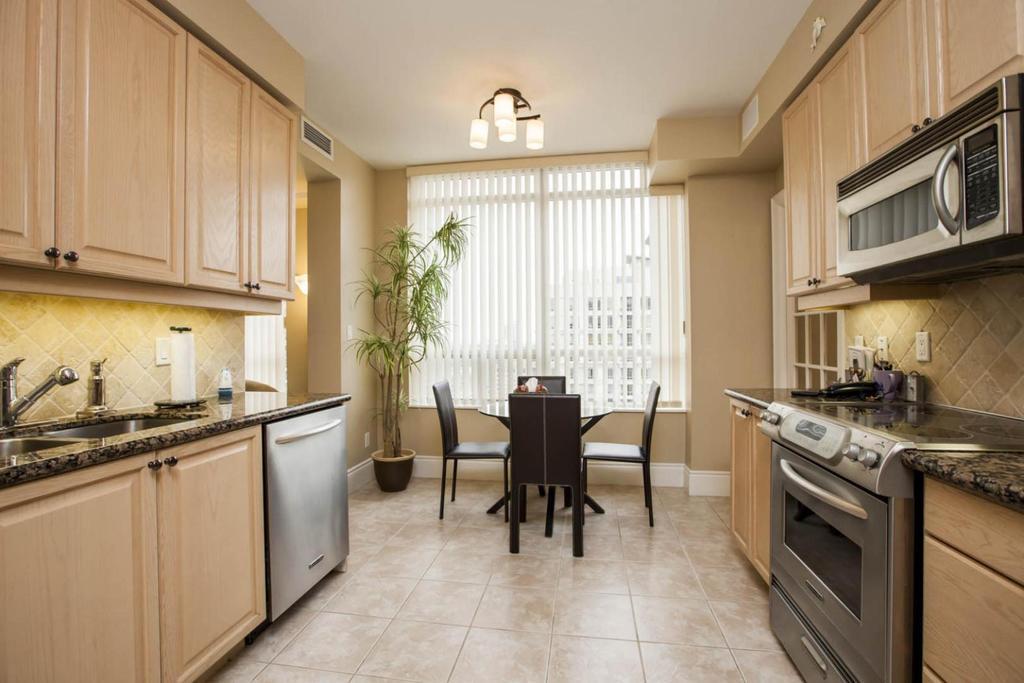 Napa Furnished Rental Apartments Square One Mississauga Zimmer foto